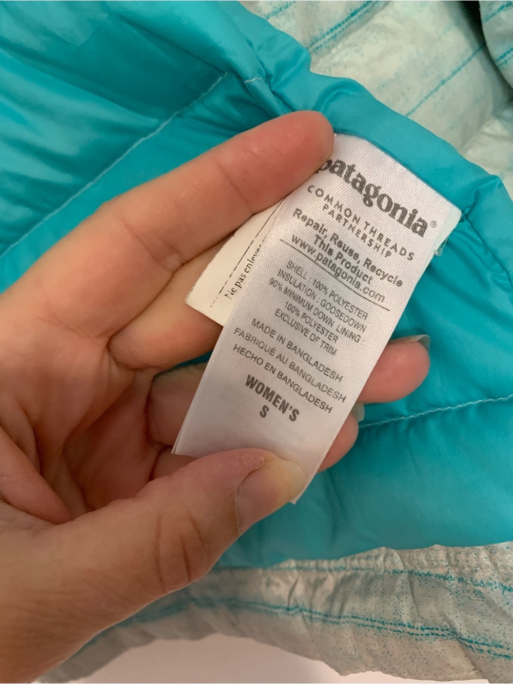 Patagonia Women's Light Mint Quilted Puffer Jacket with Teal Zippers | S - Picture 7 of 13